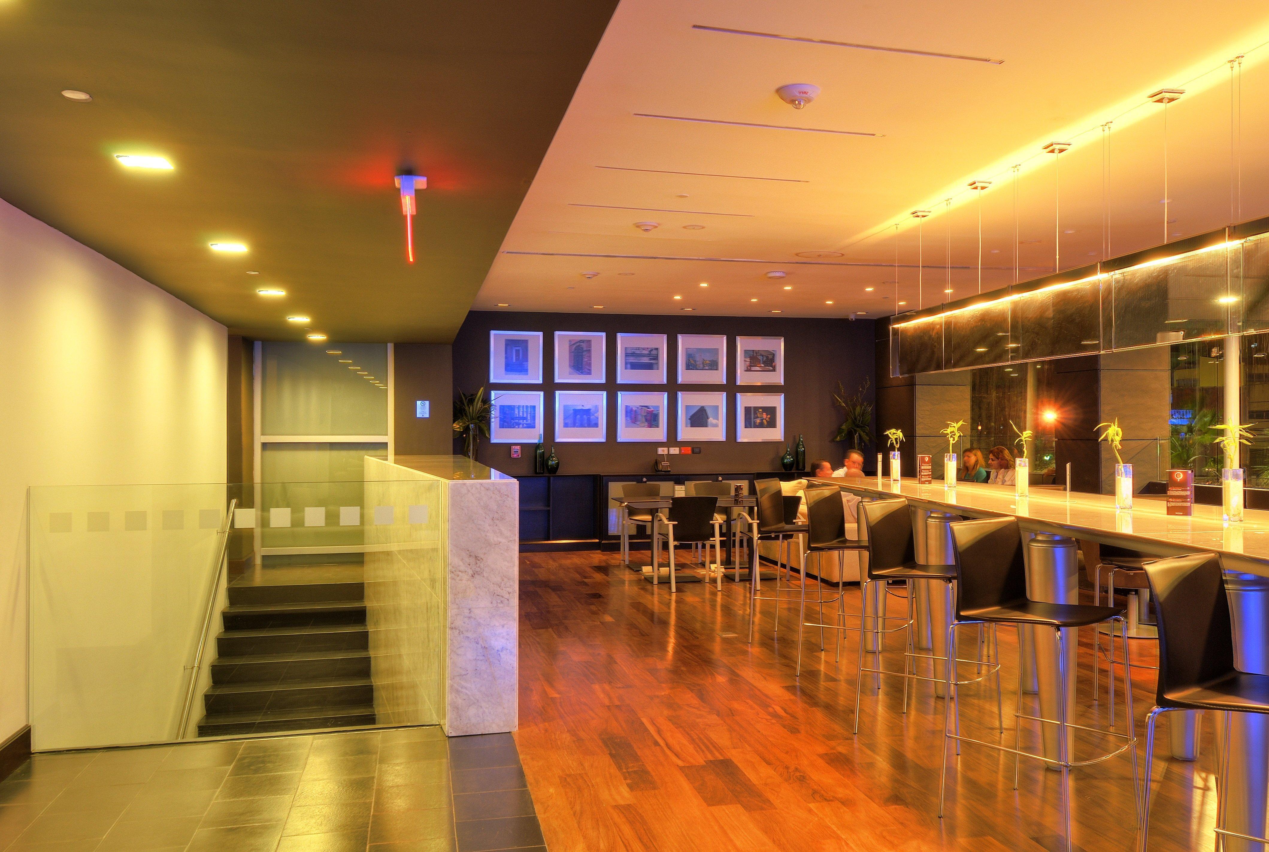 Holiday Inn Santo Domingo By Ihg Экстерьер фото The Star Alliance Gold Lounge at Hong Kong International Airport